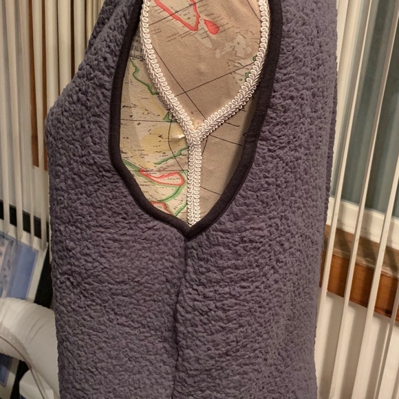 BNWT Pink Victoria’s Secret Gray Sherpa Vest - Picture 3 of 7